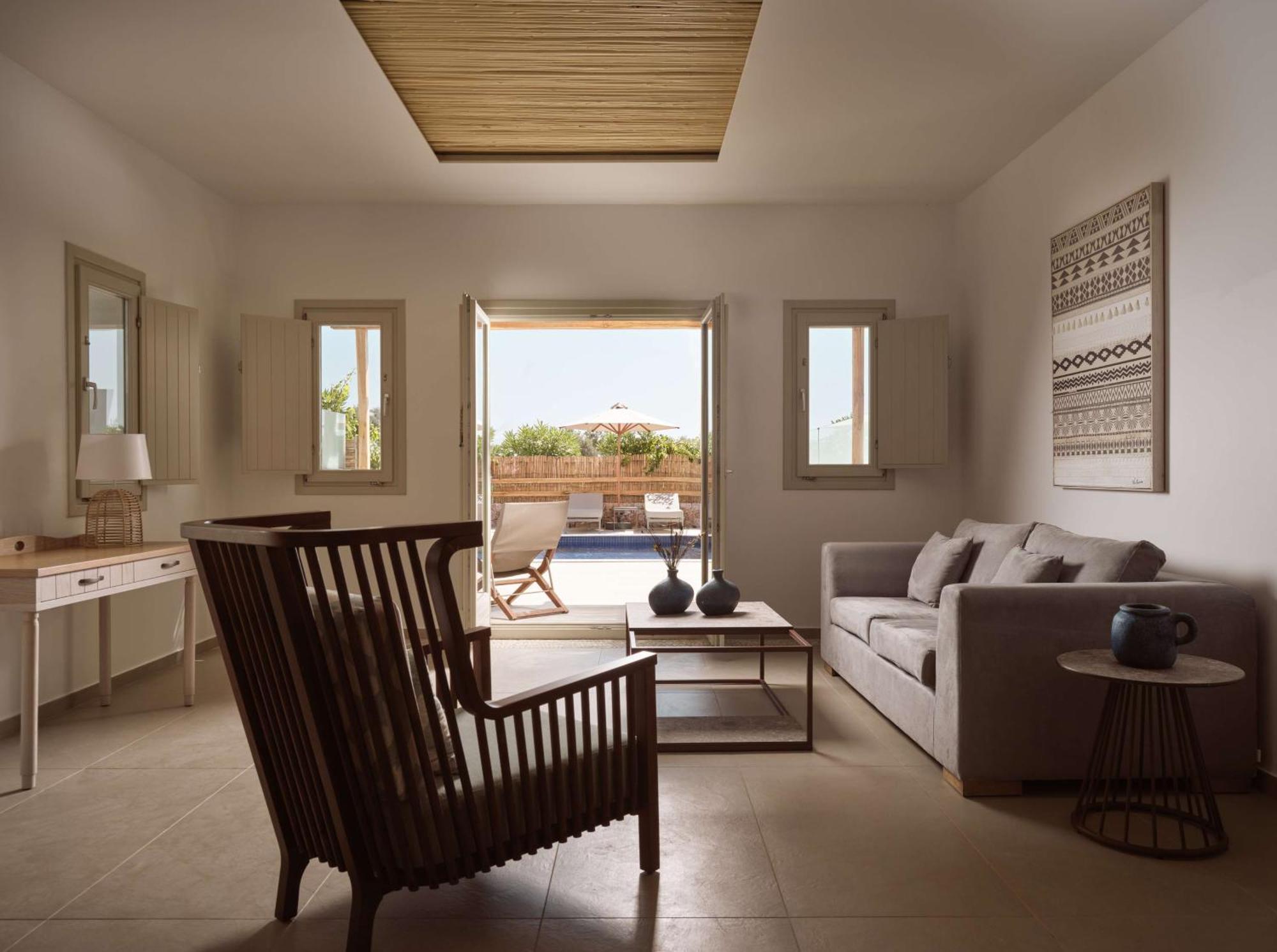 Agios Georgios  Sea Breeze Santorini Beach Resort, Curio By Hilton מראה חיצוני תמונה